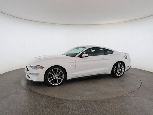 Used 2018 Ford Mustang GT Premium w/ Equipment Group 401A image 4