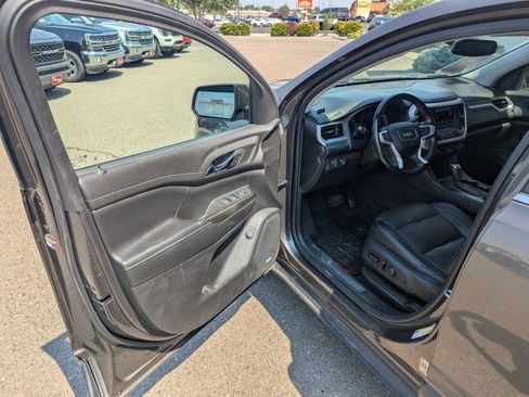 Used 2019 GMC Acadia SLT AWD/4WD image 8