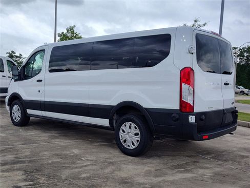 Used 2024 Ford Transit 350 XLT RWD image 4
