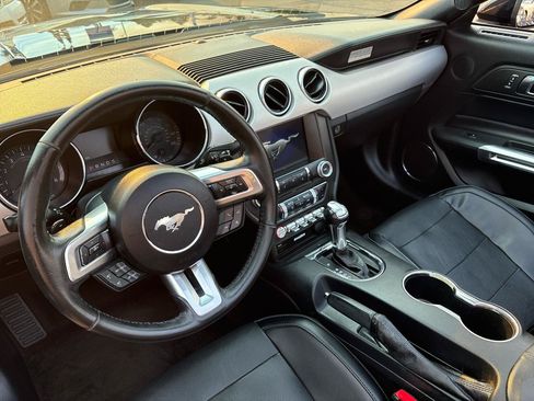 Used 2016 Ford Mustang Premium RWD image 6