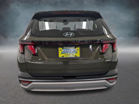 Certified 2025 Hyundai Tucson SE AWD/4WD image 5