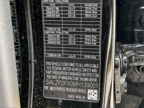 Used 2021 Land Rover Range Rover Evoque SE AWD/4WD image 19