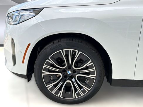 New 2026 BMW X3 xDrive30 w/ Premium Package AWD/4WD image 12