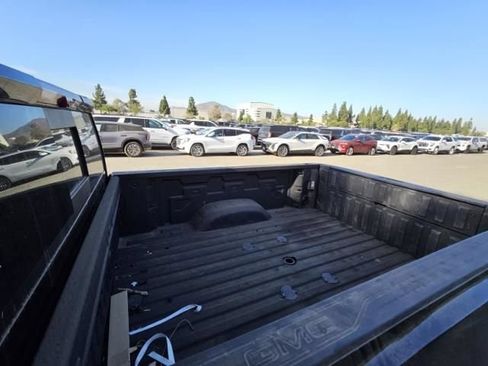 Used 2025 GMC Sierra 2500 Denali Ultimate w/ Max Trailering Package AWD/4WD image 10