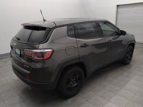 Used 2018 Jeep Compass Sport FWD image 9