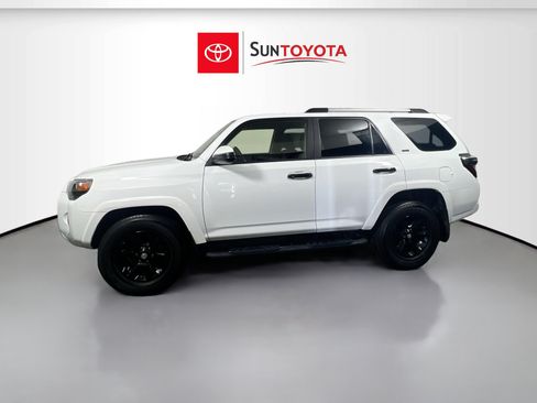 Used 2024 Toyota 4Runner SR5 RWD image 7