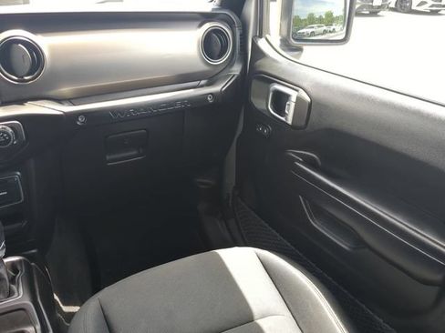 Used 2020 Jeep Wrangler Unlimited Sport S AWD/4WD image 15