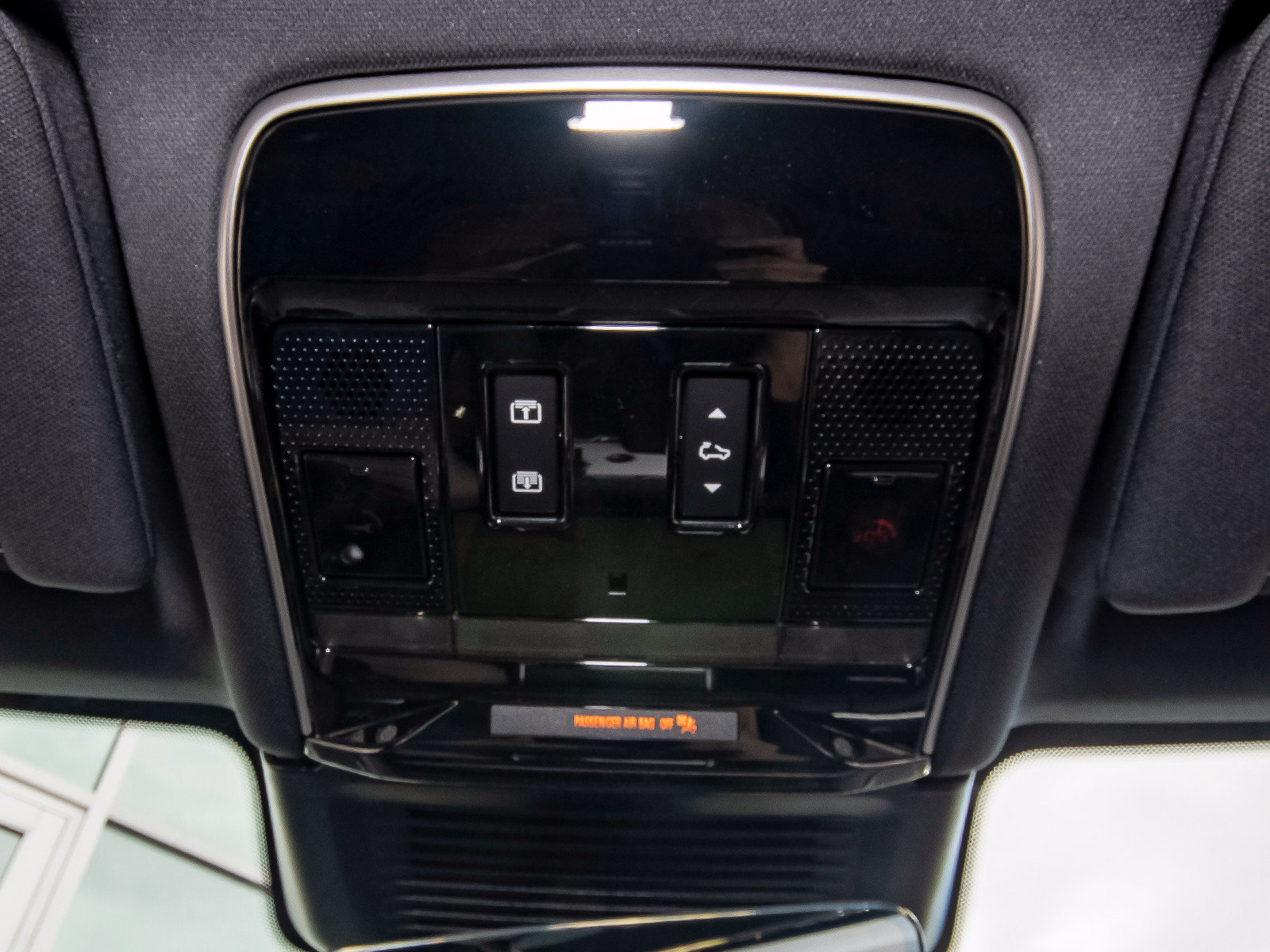 New 2026 Land Rover Range Rover SE AWD/4WD image 17