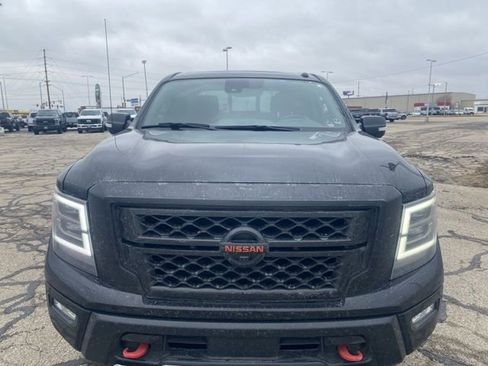 Used 2020 Nissan Titan PRO-4X w/ Pro-4x Convenience Package image 3