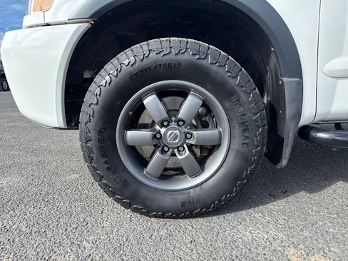 Used 2015 Nissan Titan PRO-4X w/ Pro-4x Luxury Package image 28