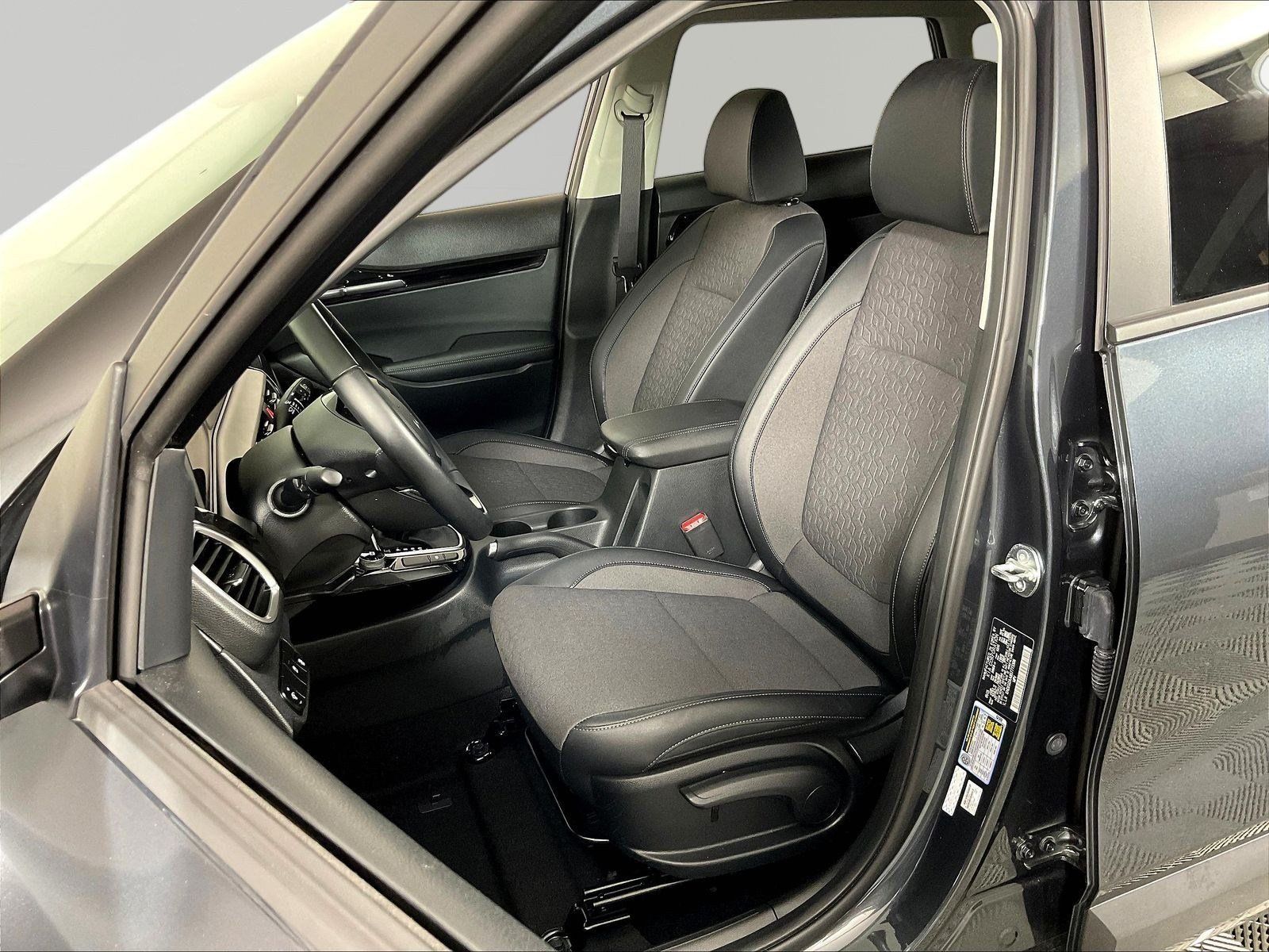 Certified 2025 Kia Seltos S FWD image 21