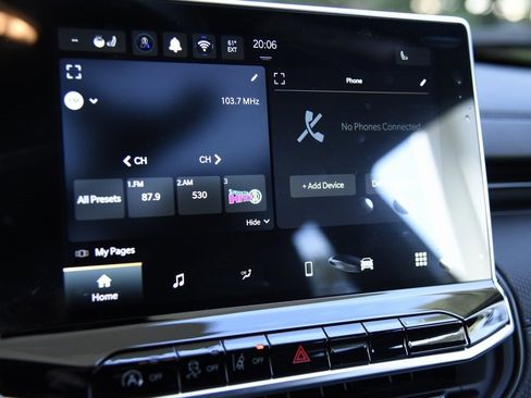 New 2025 Jeep Compass Latitude w/ Altitude Special Edition image 13