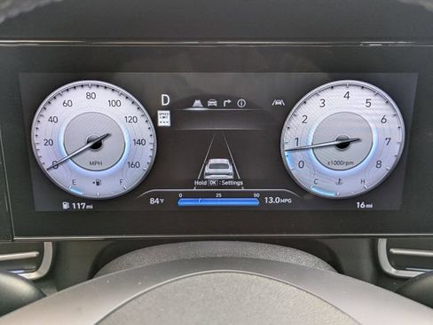 Used 2025 Hyundai Elantra SEL FWD image 29