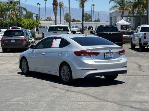Used 2018 Hyundai Elantra Value Edition FWD image 8