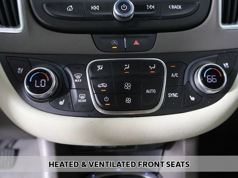 Used 2024 Chevrolet Malibu LT FWD image 7