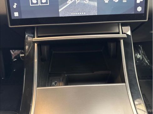 Used 2024 Land Rover Range Rover Evoque Dynamic SE image 21