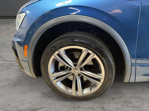 Used 2019 Volkswagen Tiguan SEL R-Line AWD/4WD image 43