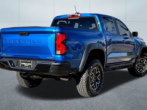 Used 2024 Chevrolet Colorado ZR2 w/ ZR2 Convenience Package III image 2