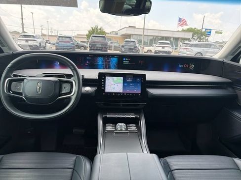 Certified 2024 Lincoln Nautilus Reserve AWD/4WD image 16