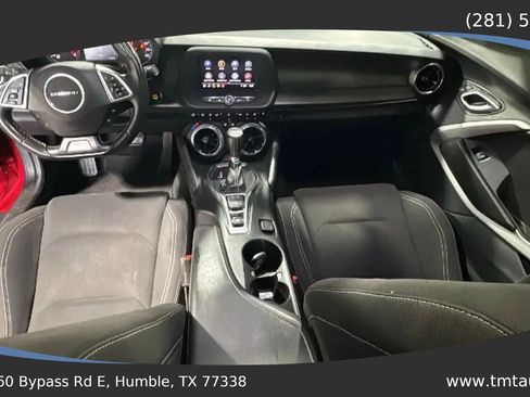Used 2022 Chevrolet Camaro LT RWD image 12