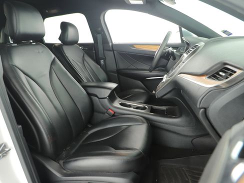 Used 2015 Lincoln MKC FWD w/ Equipment Group 101A Select image 19