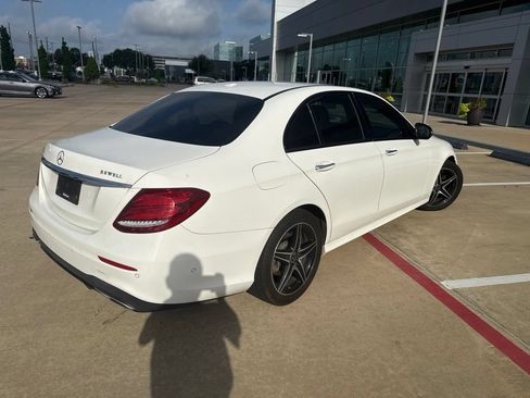 Used 2018 Mercedes-Benz E 300 image 3