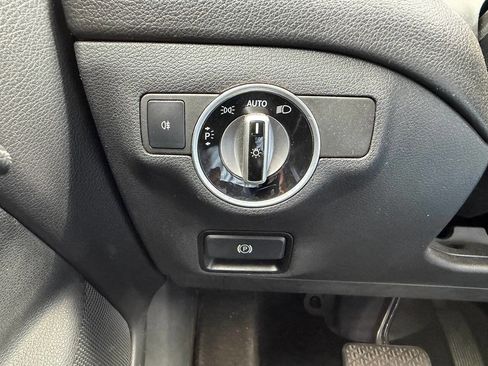 Used 2015 Mercedes-Benz CLA 250 4MATIC image 24