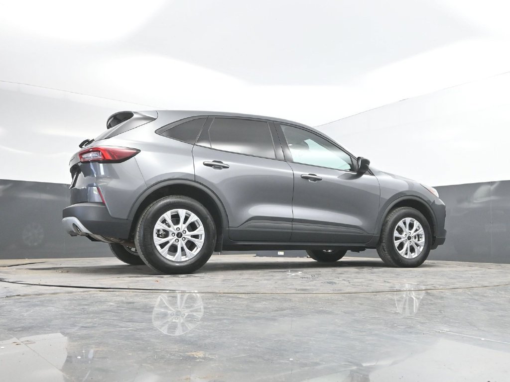 Used 2025 Ford Escape Active AWD/4WD image 37
