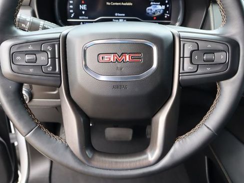 Used 2023 GMC Yukon AT4 w/ Technology Package AWD/4WD image 13