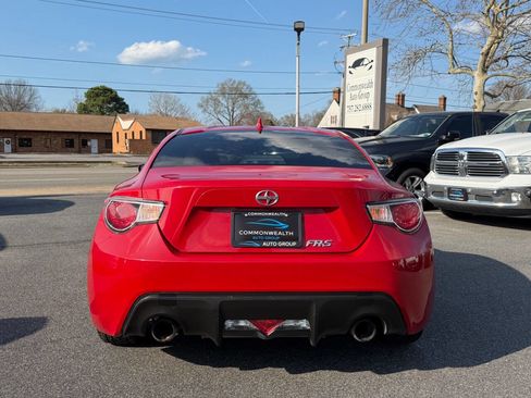Used 2015 Scion FR-S image 5