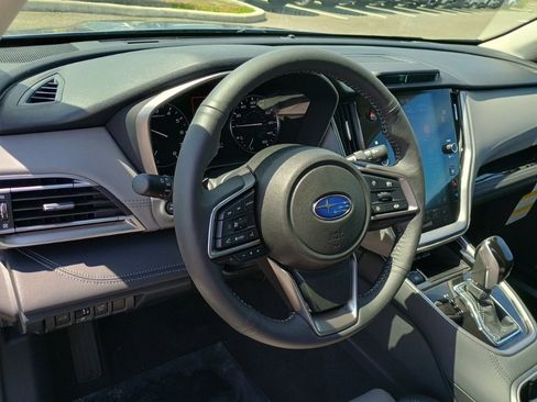 New 2025 Subaru Outback Limited image 9