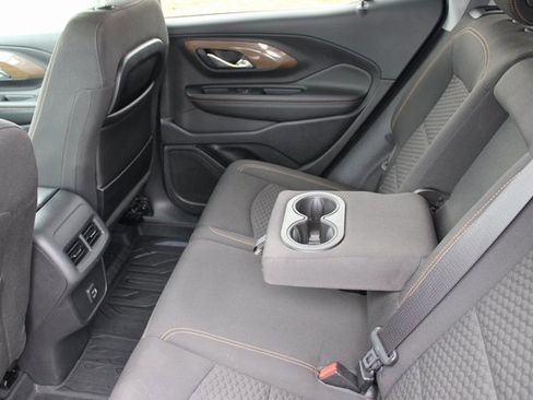 Used 2020 GMC Terrain SLE w/ Driver Convenience Package image 23