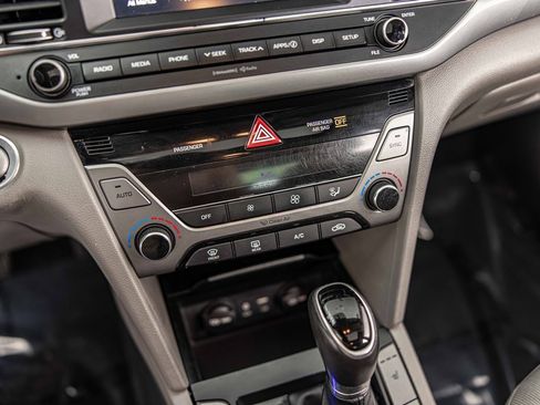 Used 2018 Hyundai Elantra Value Edition w/ Cargo Package image 18