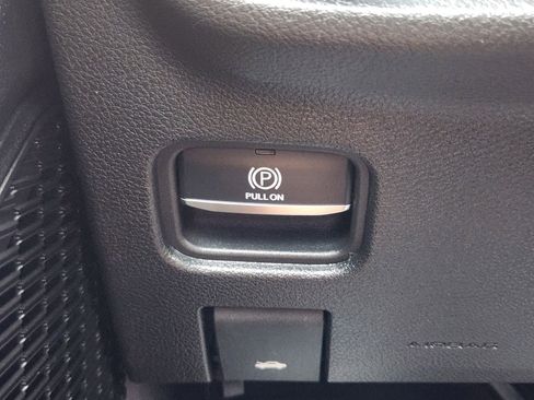 Used 2025 Jeep Grand Cherokee Laredo X RWD image 24