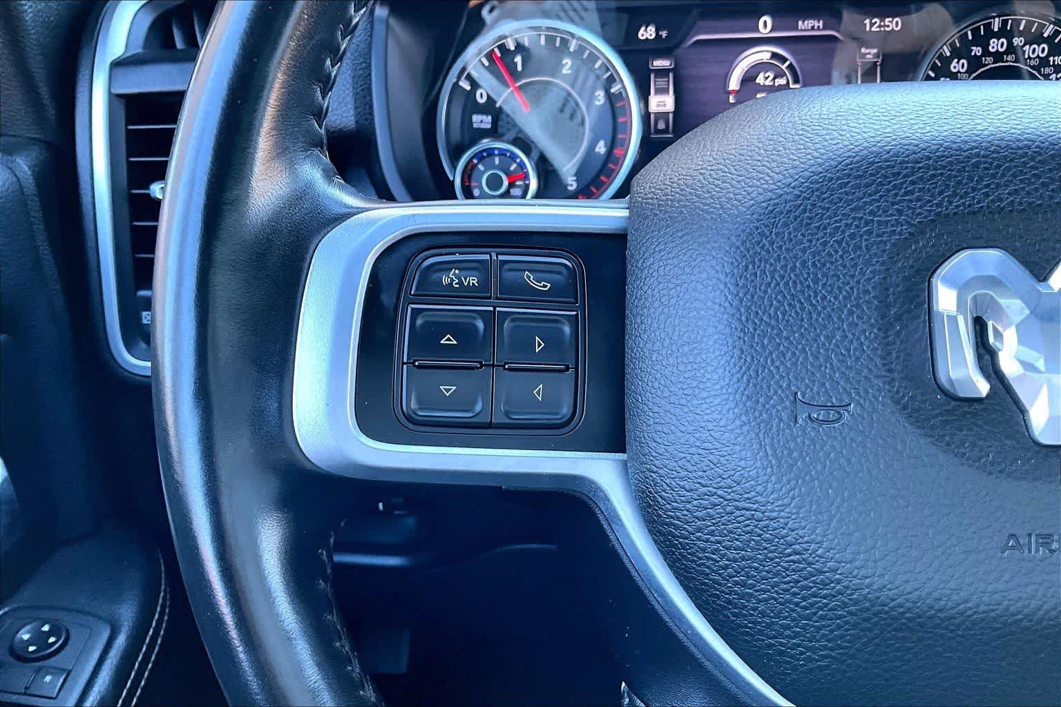 Used 2022 RAM 2500 Big Horn w/ Level C Equiment Group AWD/4WD image 23