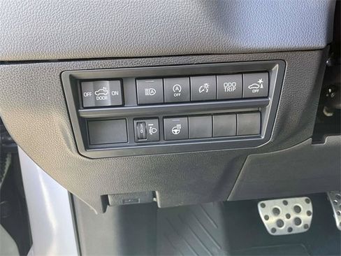 Used 2026 Toyota Tundra Limited w/ TRD Off-Road Package image 21