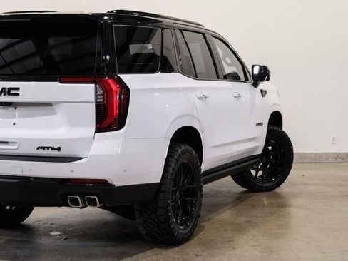 Used 2026 GMC Yukon AT4 w/ AT4 Premium Plus Package AWD/4WD image 31