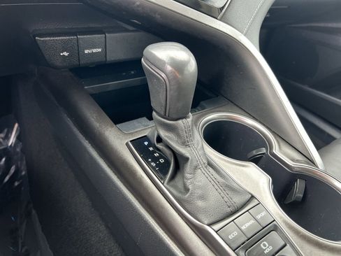 Used 2024 Toyota Camry XSE image 21