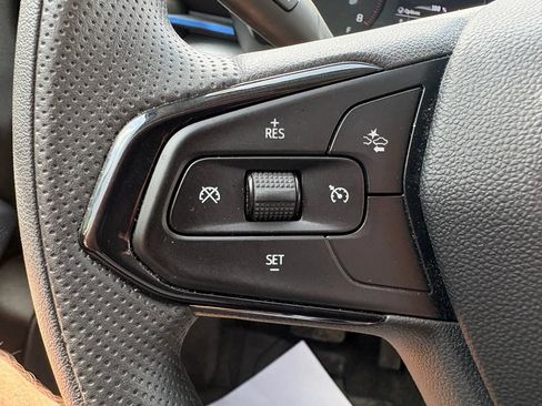 Used 2024 Chevrolet Trax LS FWD image 18