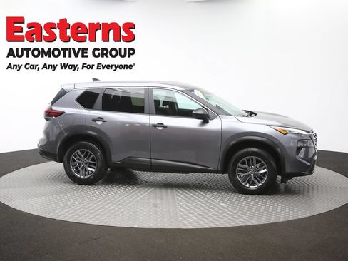 Used 2024 Nissan Rogue S AWD/4WD image 46