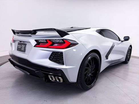 Used 2020 Chevrolet Corvette Stingray Preferred Cpe w/ 2LT Preferred Equipment Group RWD image 17