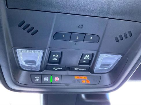 Used 2020 Cadillac XT4 Sport image 30