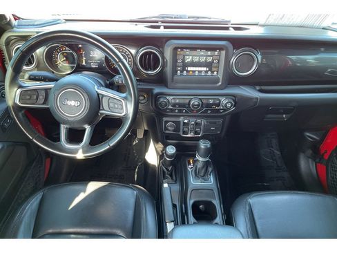 Used 2020 Jeep Wrangler Unlimited Sahara image 15