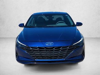 Used 2023 Hyundai Elantra SEL video 2