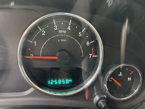 Used 2021 Jeep Wrangler Unlimited Rubicon image 11