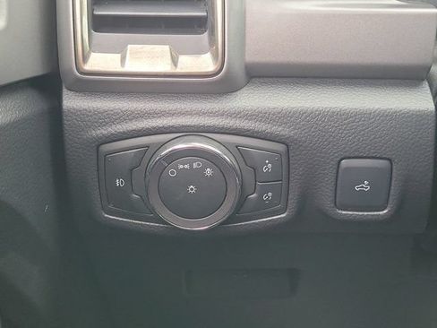 Certified 2019 Ford Ranger XLT w/ Equipment Group 302A Luxury AWD/4WD image 7
