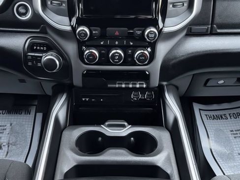 Used 2019 RAM 1500 Big Horn AWD/4WD image 17