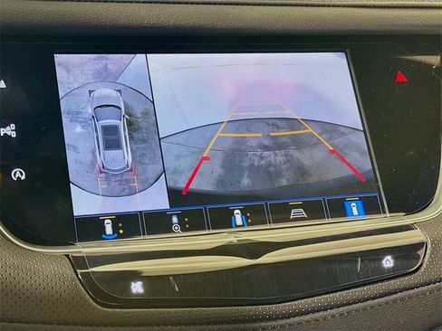 New 2026 Cadillac XT5 Premium Luxury image 9