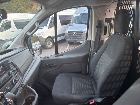 Used 2024 Ford Transit 250 Low Roof w/ Exterior Upgrade Package image 40