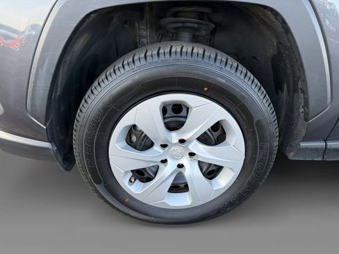 Used 2024 Toyota RAV4 LE image 9